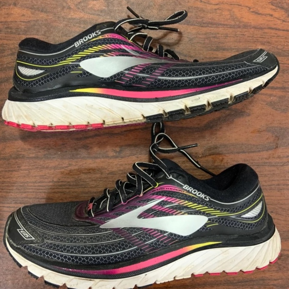 Brooks Glycerin 15 Black/Pink/Yellow Sz 11.5